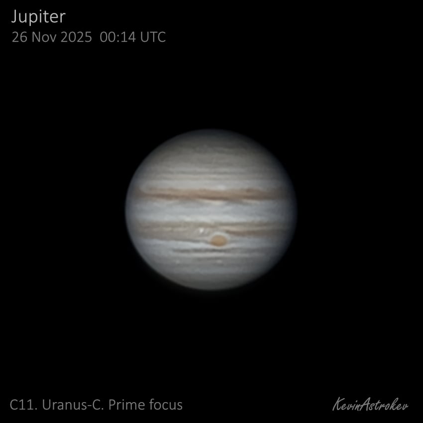 Jupiter, just after midnight on 26th Nov.
The seeing wasn't the best but was slowly improving as the night progressed.
Taken with my Celestron C11 and Player One Uranus colour camera