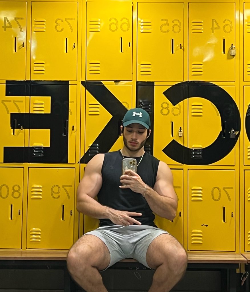 esteebanmilch's tweet photo. big boyyy https://t.co/iwJcnRBRPG
