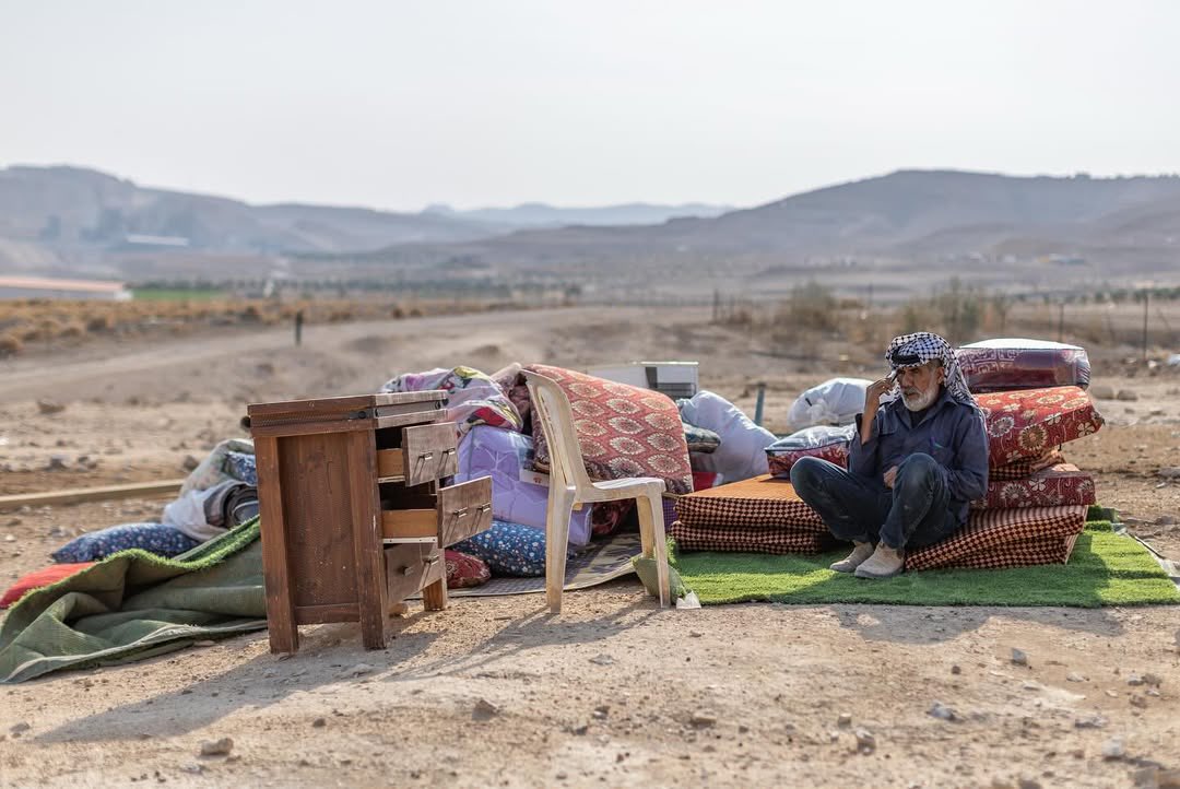 DmodosCutter's tweet image. Two Palestinian families from Frush Beit Dajan, who were forcibly displaced by Israeli settlers on October 8, are displaced again today.

Israeli occupation authorities ordered them to move from Area C to Area A, threatening to confiscate their livestock, tents, and belongings if…