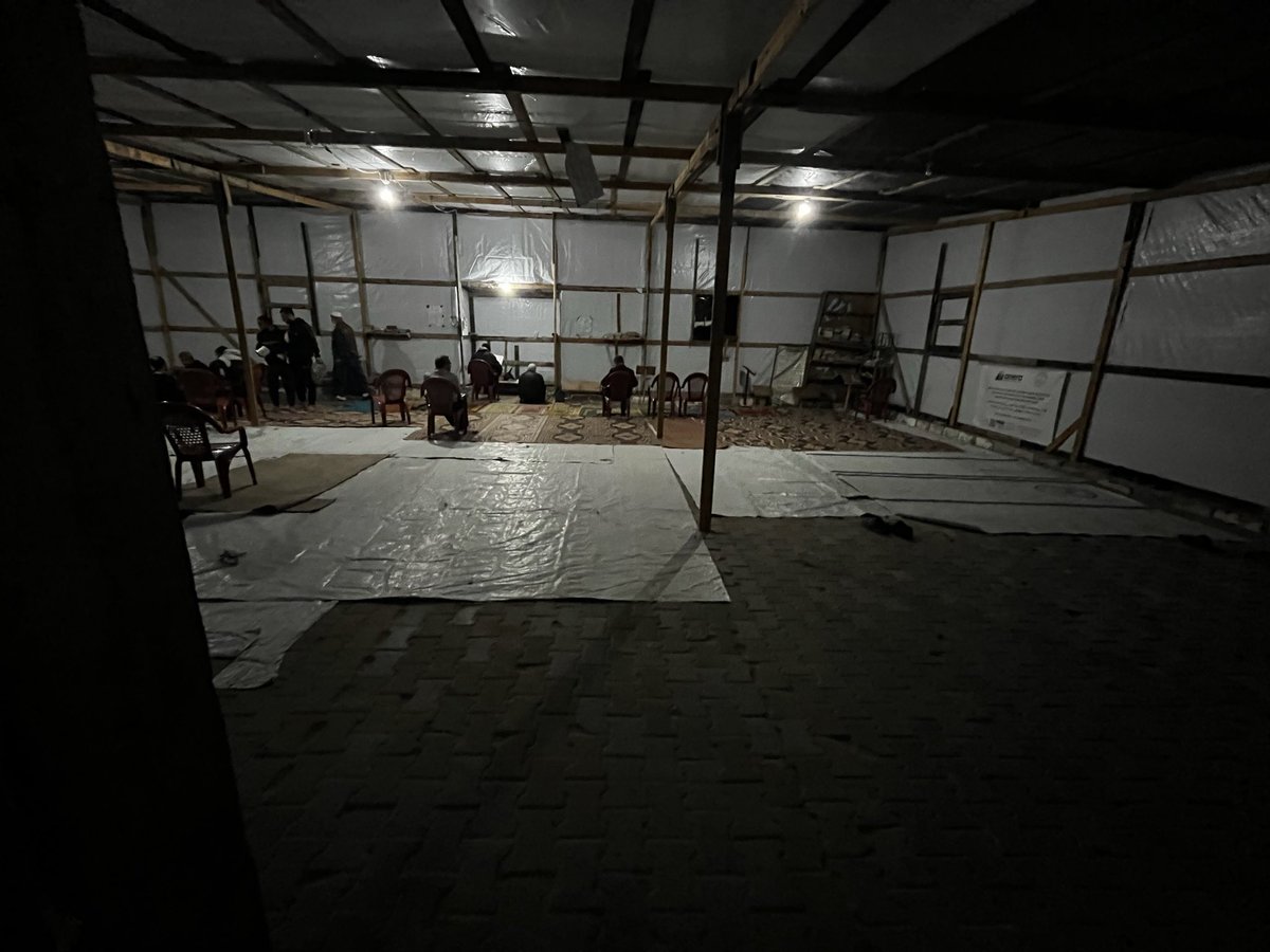 curlsoconfusing's tweet image. فيه مجموعة شباب ربنا يباركلهم بيحاولوا يبنوا مصلى ومدرسة لمخيم في حي النصر في غزة. المشروع قائم بجهود ذاتية وتبرعات، وأنا على تواصل مباشر مع حد فيهم.
اللي يقدر يتبرع ممكن عن طريق فودافون كاش: 01061703121
اللي يتبرع ياريت يبلغني عشان أبلغ صاحب الحساب ونضمن ان المبلغ كله يوصلهم