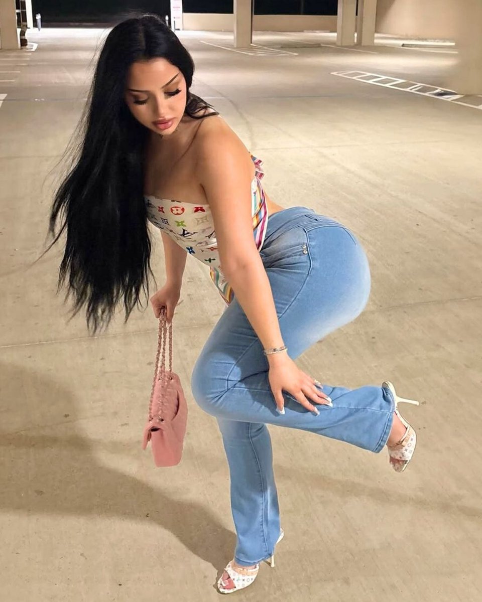 ModaXpressStore's tweet image. Stop. Don’t Swipe. Seriously… You’ll End Up Buying Them 😬
I Know, Girl… Our Best-Seller Butt Lift #MXJEANS Are Unreal. That Booty Lift + Tummy Control? WOW 😏🔥 #ModaXpress

🔎&quot;MX JEANS Butt Lift High Waist Bootcut Jeans&quot;

➡️ modaxpressonline.com