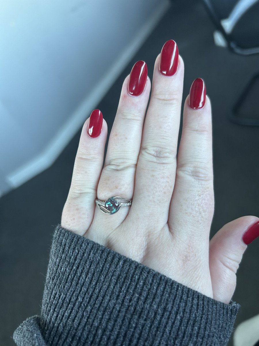 Hazelry | Fallen Valkyrie Vtuber | ⚔️✨ tweet media