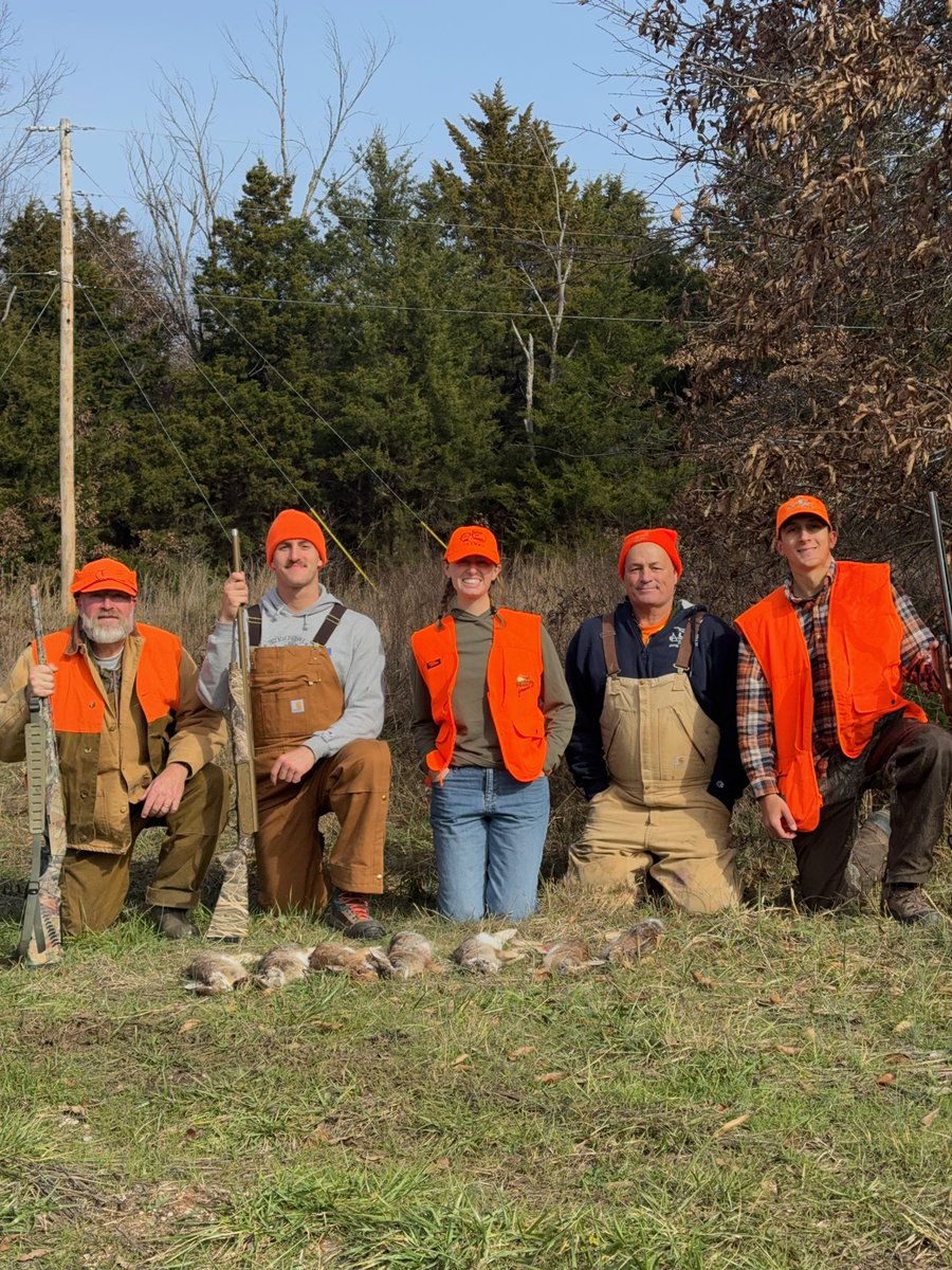masterhunterc's tweet photo. Annual day after Thanksgiving rabbit hunt 2025!  Not bad for only having about 1 hour to kick brush! #rabbithunting #huntingishistory https://t.co/cIoON4DAmq