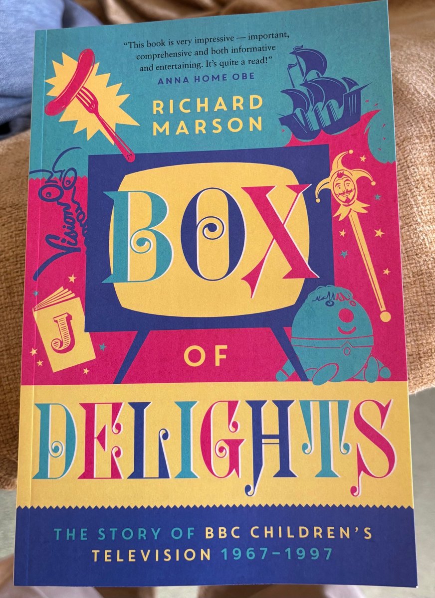 PodcastHill's tweet image. Just found out that @richardmarson2 listens to Sausage On A Fork and gave it an acknowledgment in his new book, ‘Box of Delights’. Thanks Richard, you’re obviously a man of great taste!