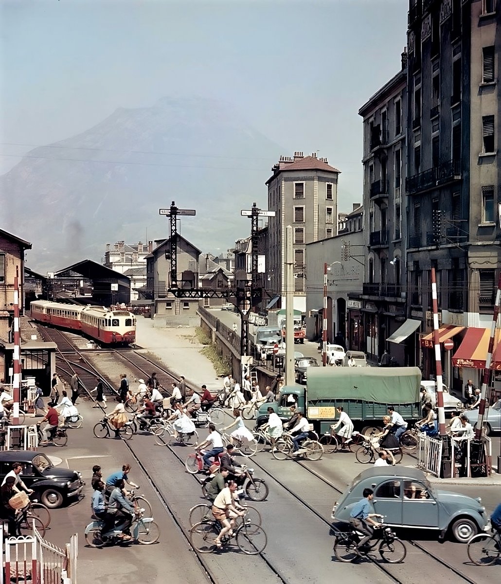 🏘️ 🏗️ 🇫🇷 Mémoire2Ville 🌆 🚧Sagacité 🏗️ 🏘️ tweet media