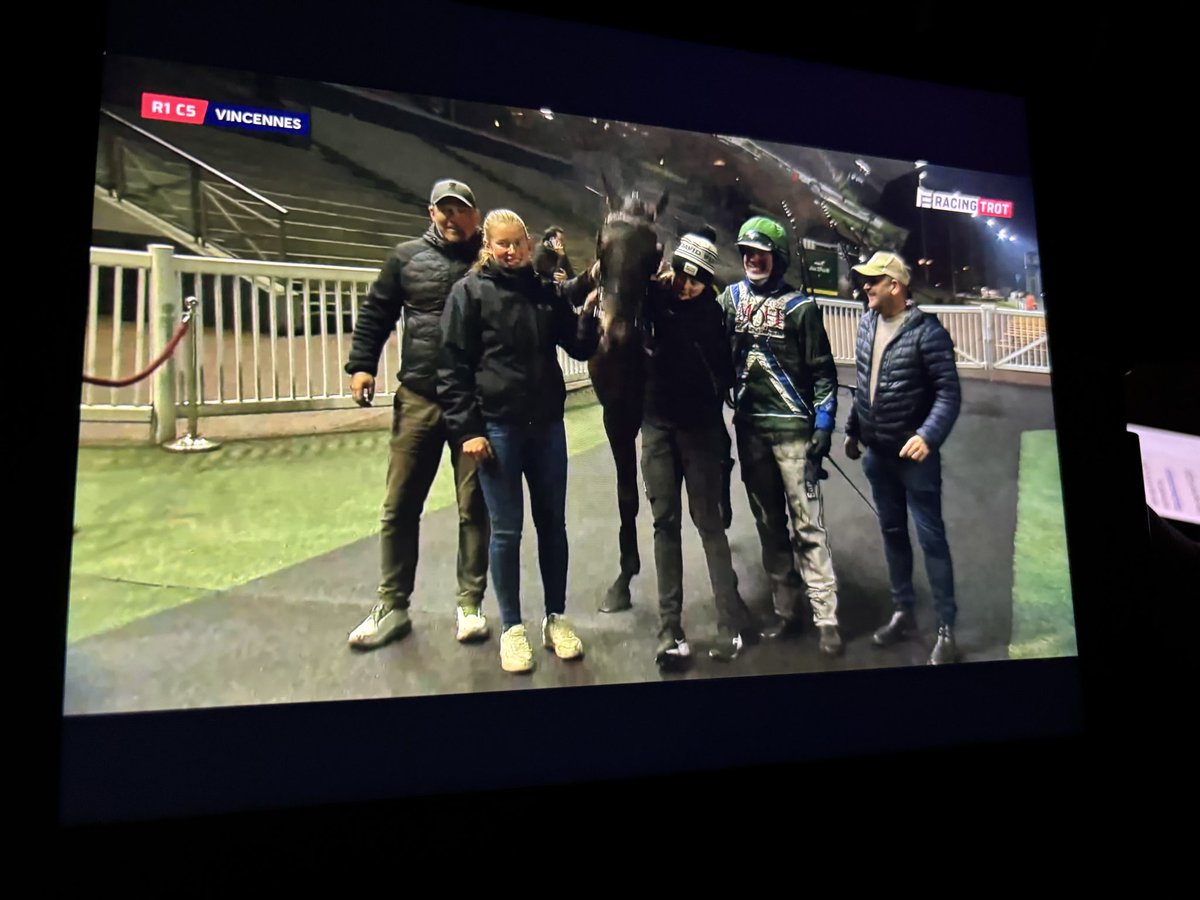 Stort grattis <a href="/DavidPersson20/">Stall David Persson</a> och kusken <a href="/goopbjorn/">Björn Goop</a> till den snygga vinsten på Vincennes