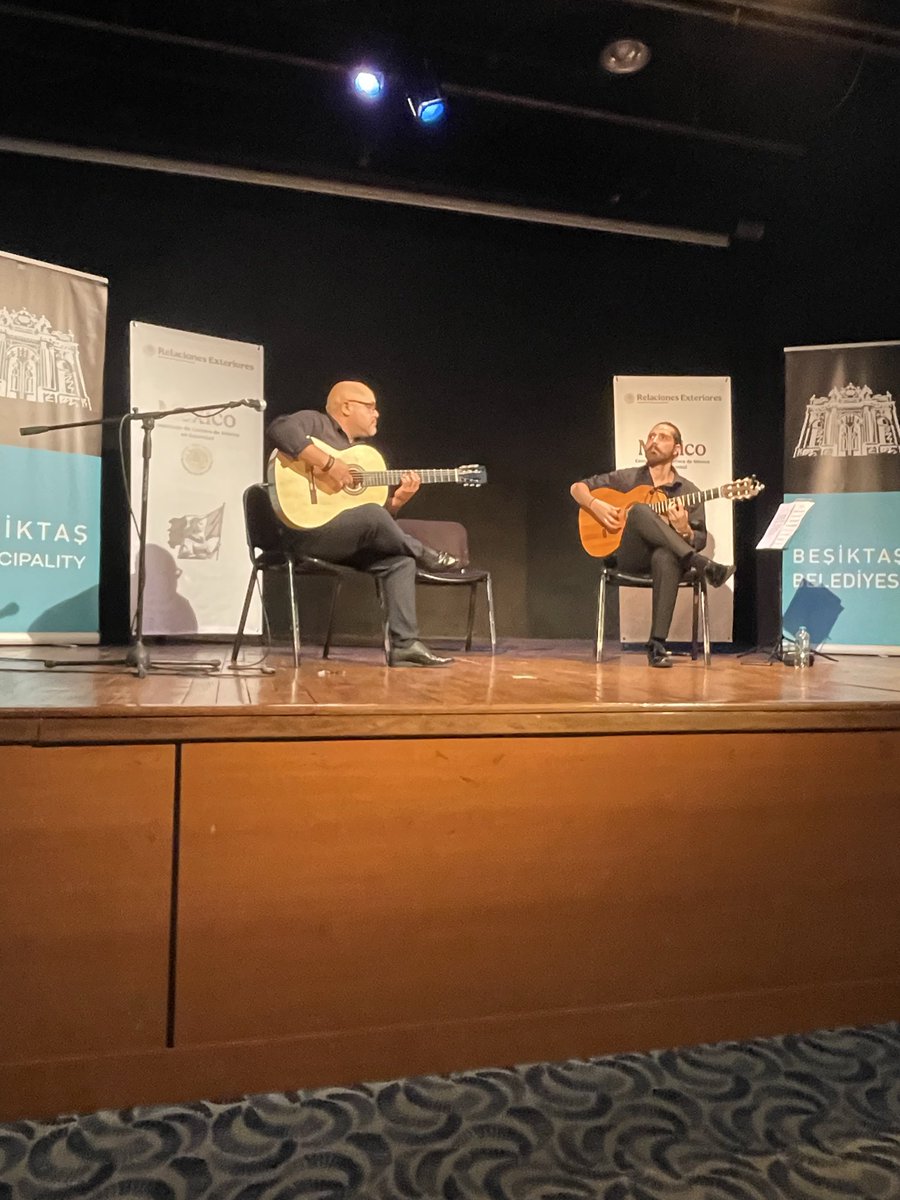 alberto fierro tweet media