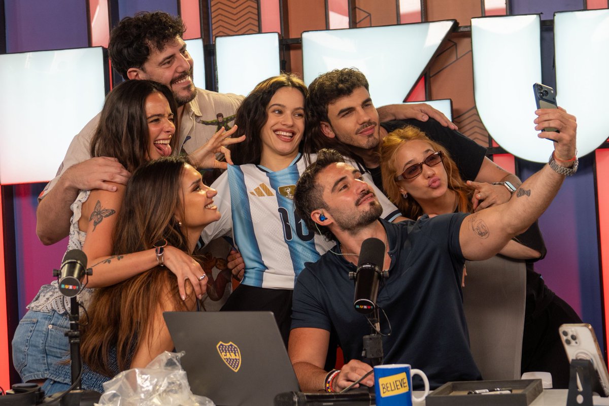 nadiedicenada_'s tweet image. HISTORIA ❤️