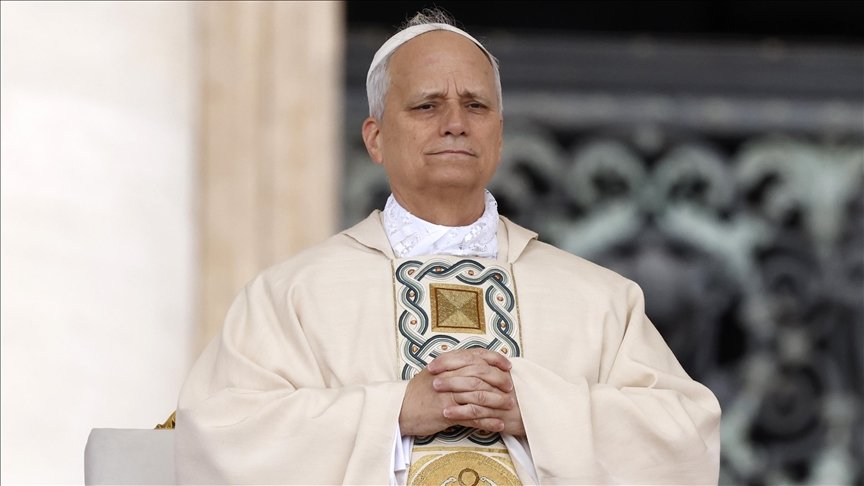 Prof. Dr. Erhan Afyoncu: 

Papa II. Urbanus, 27 Kasım 1095'de Clermont Konsili sırasında din adamlarından ve halktan oluşan büyük bir kalabalığa hitap etti. 

Ortaçağ'ın en etkili konuşmalarından birini yaparak, Avrupa'daki bütün Hristiyanları, Kutsal Toprakları geri almak için