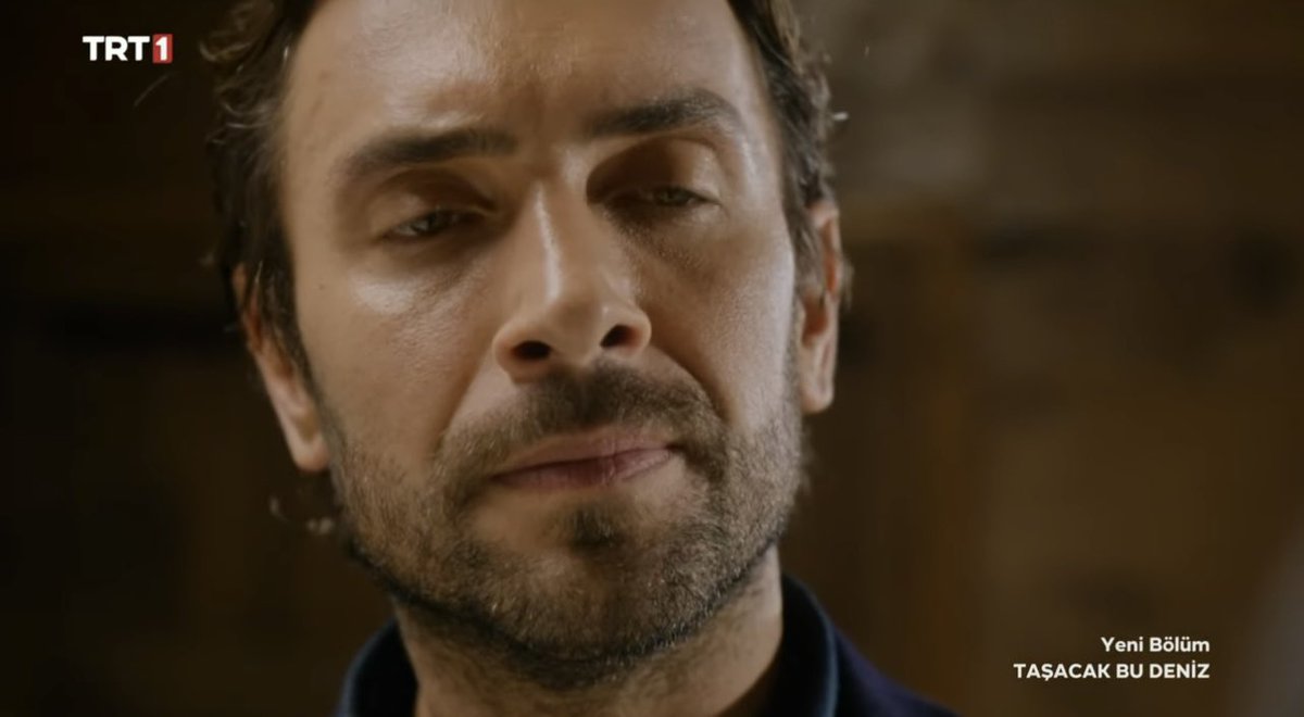 -Konağa gitmiyorum, çıktım.
-Çıktın?😈
Ula Adil içten-içe nasıl seviniyor #TasacakBuDeniz