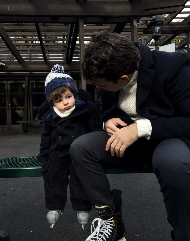 Solo puedo decirles que la relación entre Luca y Thiago siempre será sincero e incondicional.

Luca apoyará con su vida a Thiago de adulto. No puedo prometerles que su relación con Lia será igual porque ustedes saben el secreto turbio que hay detrás de la adopción de Lia y eso