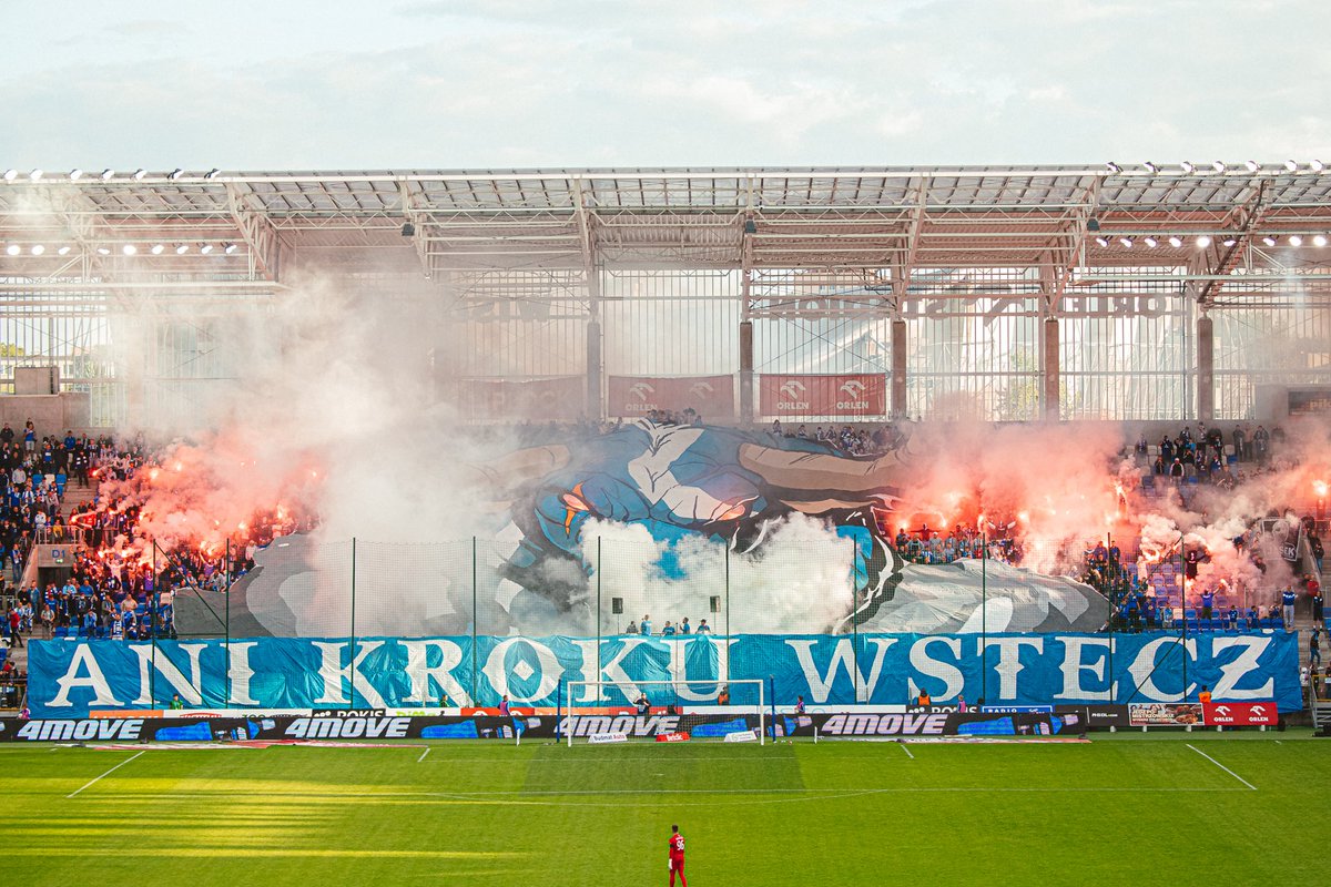 Ani kroku wstecz, ale cały czas w myśli „Pycha kroczy krok przed upadkiem”

💙🤍💙