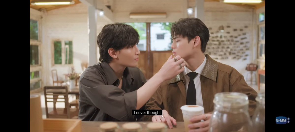 plawannaphat's tweet image. ini soalnya pas bgt sebelum mereka mau 😙😙😙 sejujurnya sih ya klo ngikutin ohm sama barcode dari agensi lama mereka pasti kek shock juga mereka berdua bisa ada di titik sekarang punya partner baru dan mau ada series baru tp intinya glad to know that🤍

#ohmpoon #codekin