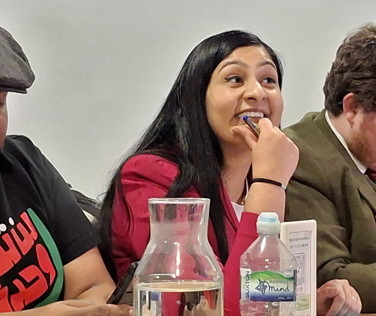 Standing room only at the <a href="/zarahsultana/">Zarah Sultana MP</a> eve of conference Your Party rally tonight.