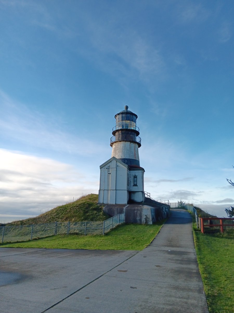bell6049's tweet photo. Cape Disappointment Lighthouse, North Head Lighthouse https://t.co/Q3EfJTzEqp