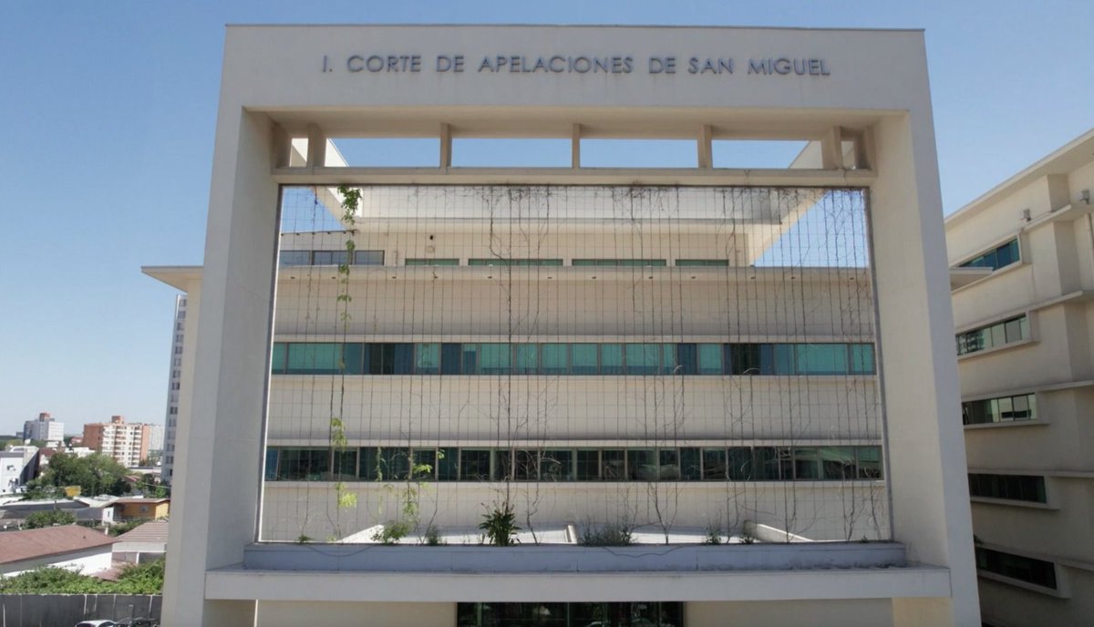 Corte de Apelaciones de San Miguel ordena investigación disciplinaria en contra de ministro y exministro del tribunal de alzada pjud.cl/prensa-y-comun…