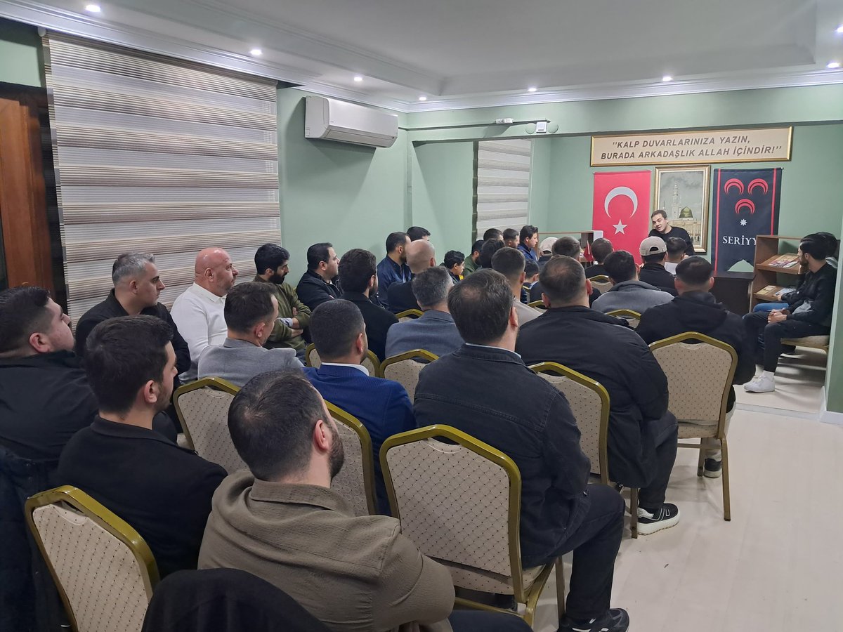sakaryaseriyye's tweet photo. “Bu Kitap; onda şüphe yoktur, Allah’a karşı gelmekten sakınanlar (muttakîler) için bir hidayettir."

Bakara Suresi 2. Ayet

📌 Haftalık cuma sohbetimizi icrâ ettik. https://t.co/6Qr8lkLyWj