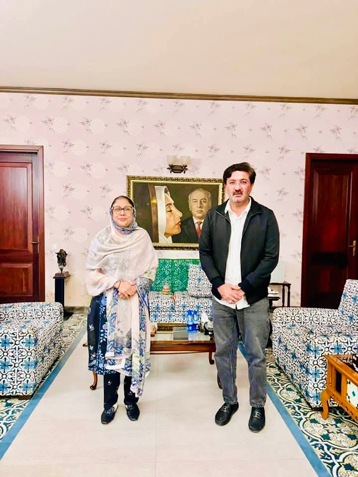 صوبائی وزیر اوقاف ومذہبی امور زاکوت عشر سید ریاض حسین شاہ شیرازی نے آج زرداری ہاؤس کراچی میں آدی فریال تالپور صاحبہ سے خصوصی ملاقات کی ھے 
<a href="/FaryalTalpurPk/">Faryal Talpur</a> 
<a href="/SRiazSheerazi/">Syed Riaz Shah Sheerazi</a>