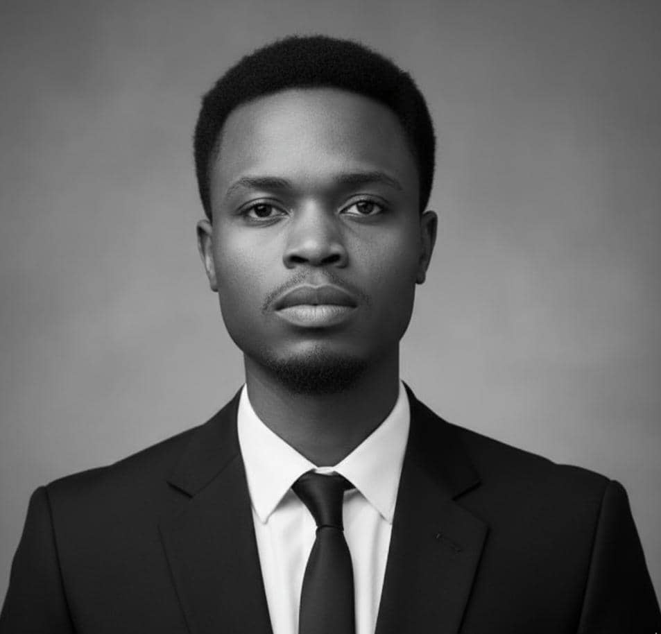 tjay_analyst's tweet image. Sabon Salo, Sabuwar Tafiya:
Kaddamar da Nazarin Bayanai (Data Analytics) a Harshen Hausa.
​​A matsayina na mai sha&apos;awar makomar fasaha da kuma cigaban al&apos;umma, na yanke shawarar fara wata sabuwar tafiya mai muhimmanci a fannin Nazarin Bayanai (Data Analytics). 
​
#DataAnalytics