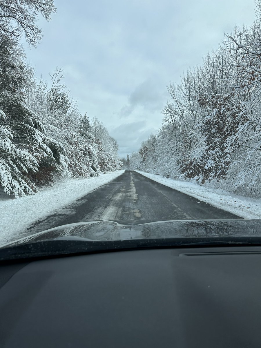 lukewrightmain's tweet image. Gotta love this time of year too!

Thanks everyone for reporting and helping here, we back!