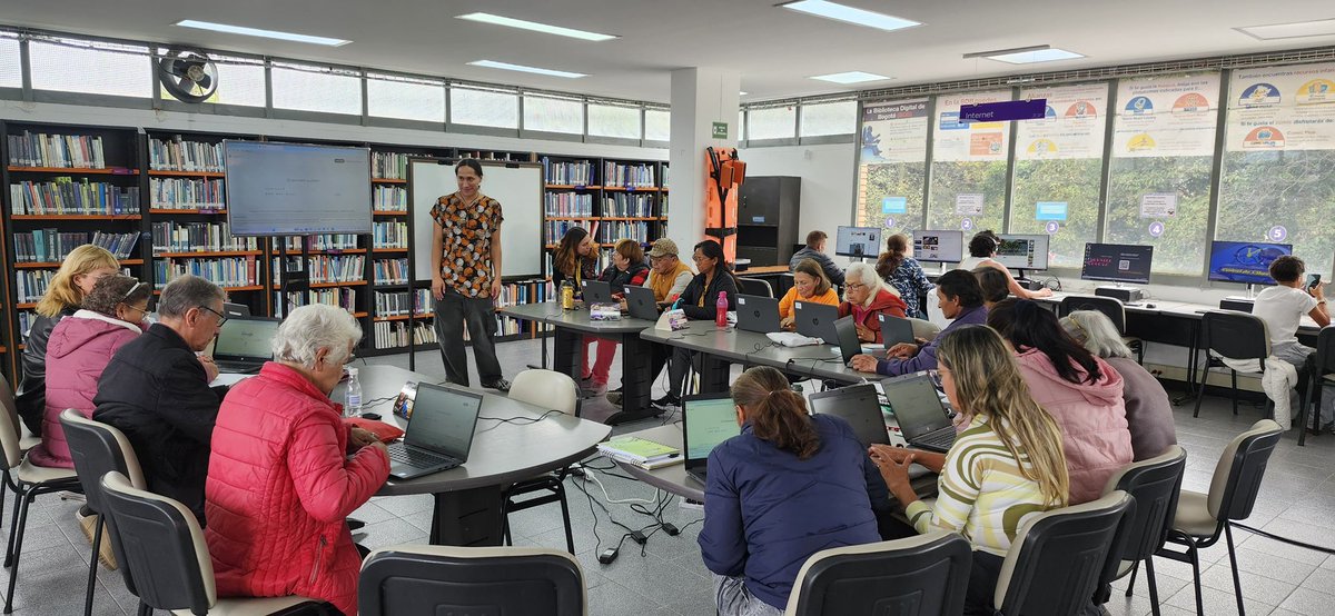 BibloRed Bogotá tweet media