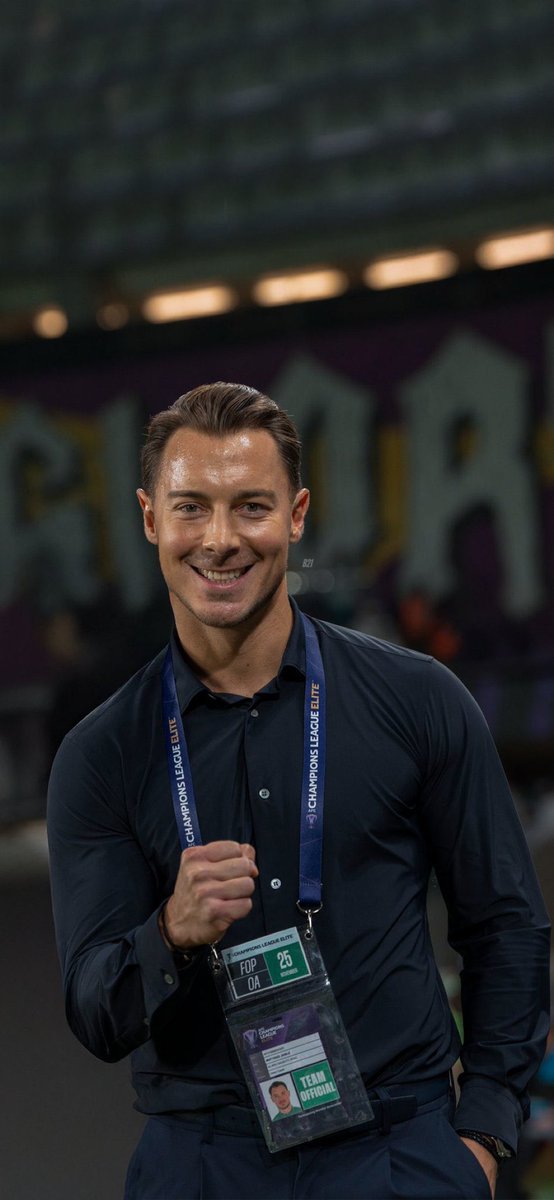 في شوط المدربين ظهر الكبير فقط💚