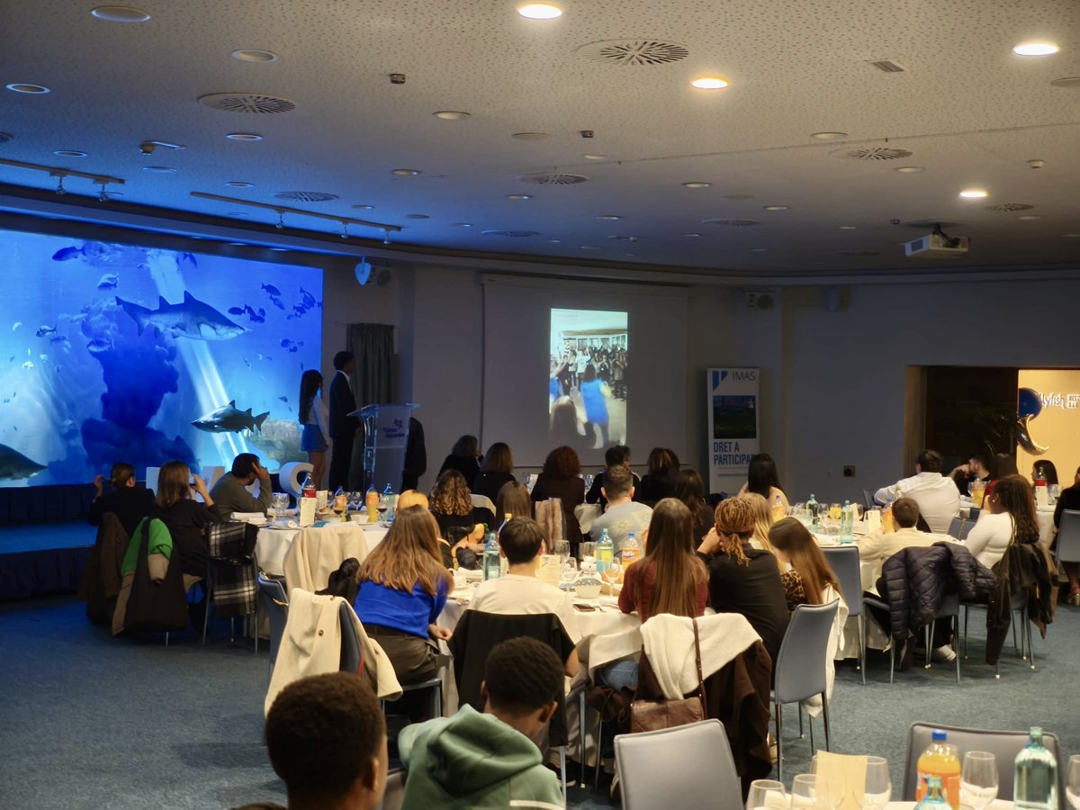 imasmallorca's tweet image. 🎯El XI Consell d’Infància i Adolescència de l’IMAS ja és una realitat!

👧🏽👦🏻 37 nins, nines i adolescents han pres avui possessió dels seus càrrecs a un acte presidit pel conseller de Benestar Social i la directora insular de Serveis Socials, Infància i Família. #DretAParticipar