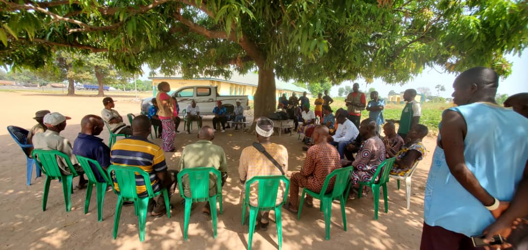 fjdpnigeria's tweet image. We recently held a community sensitization session with the Yelewata host community in Guma LGA as part of the CAFOD-supported BRIDGE Project.
FJDP is committed to improving the livelihood of IDPs across Benue and beyond.
#CommunityDevelopment #BRIDGEProject #CAFOD #BenueRecovery