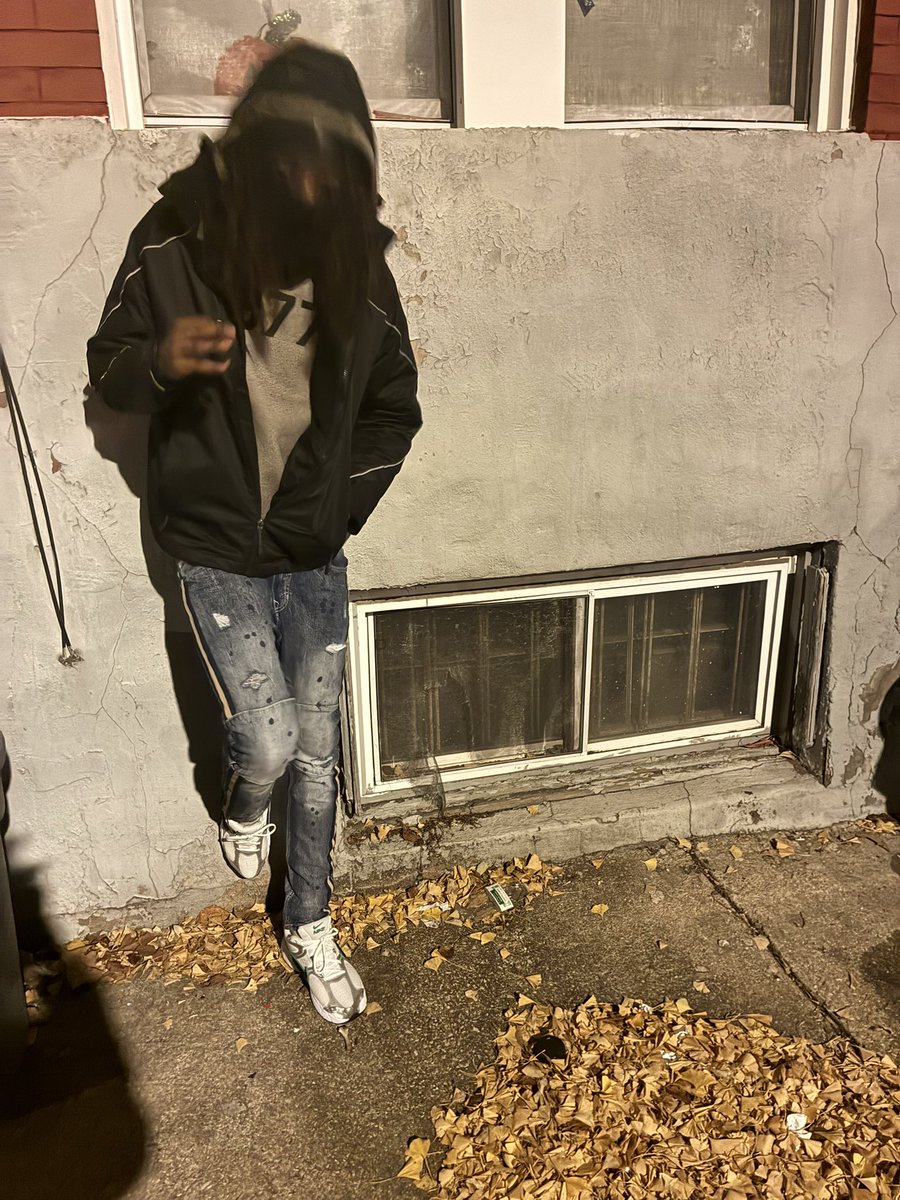 zystackzz's tweet photo. Been on some chill shxt 🦦 #Gttm #philly https://t.co/ZZSVq7emLV