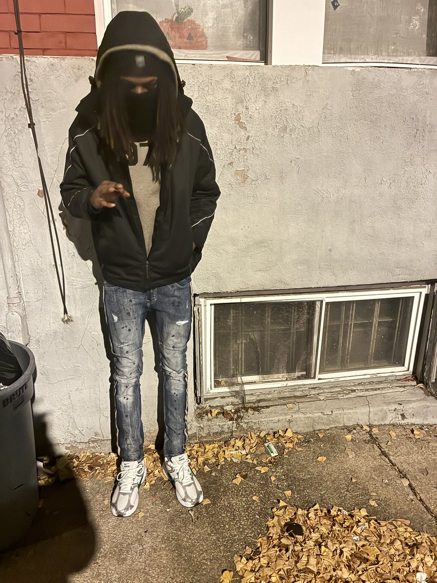 zystackzz's tweet photo. Been on some chill shxt 🦦 #Gttm #philly https://t.co/ZZSVq7emLV