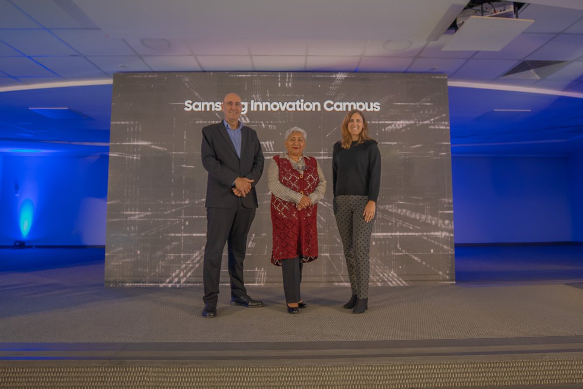 Pronabec's tweet image. Asimismo, los estudiantes sobresalientes podrán postular al Samsung Innovation Internship, con acceso a vacantes de prácticas preprofesionales o profesionales.

#PronabecSíTransformaVidas (6/7) 🧵