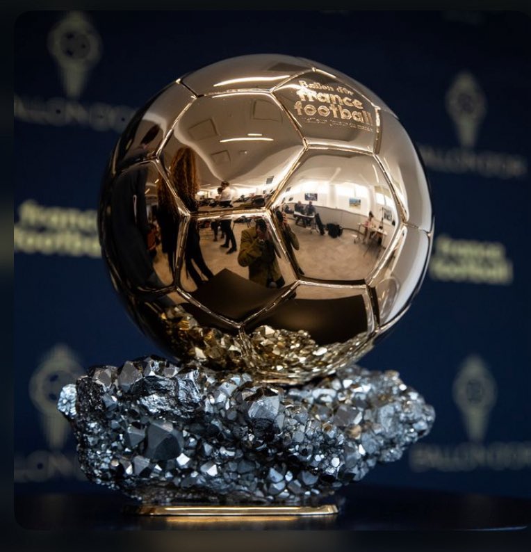 algeriactufoot's tweet image. 🔴 Rabah Madjer :

« Le Ballon d’Or que je n’ai pas obtenu en 1990 reste l’une des plus grandes injustices. » 🇩🇿❌