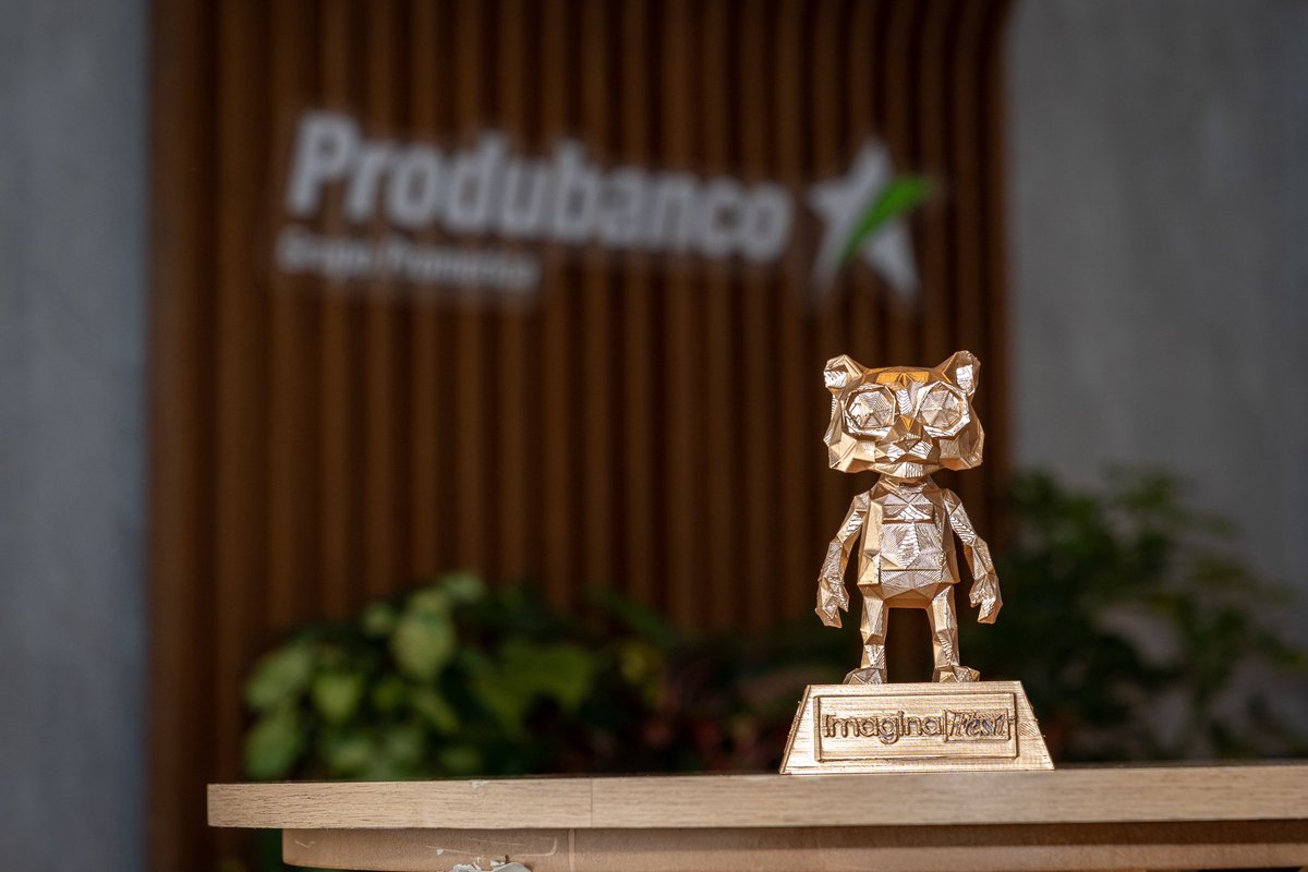 La primera edición de Imaginafest fue un encuentro lleno de creatividad, talento y emoción. 🎬✨

Participantes de distintas instituciones presentaron cortometrajes y productos audiovisuales que reflejan el potencial y la pasión que se vive en la carrera de Producción Audiovisual