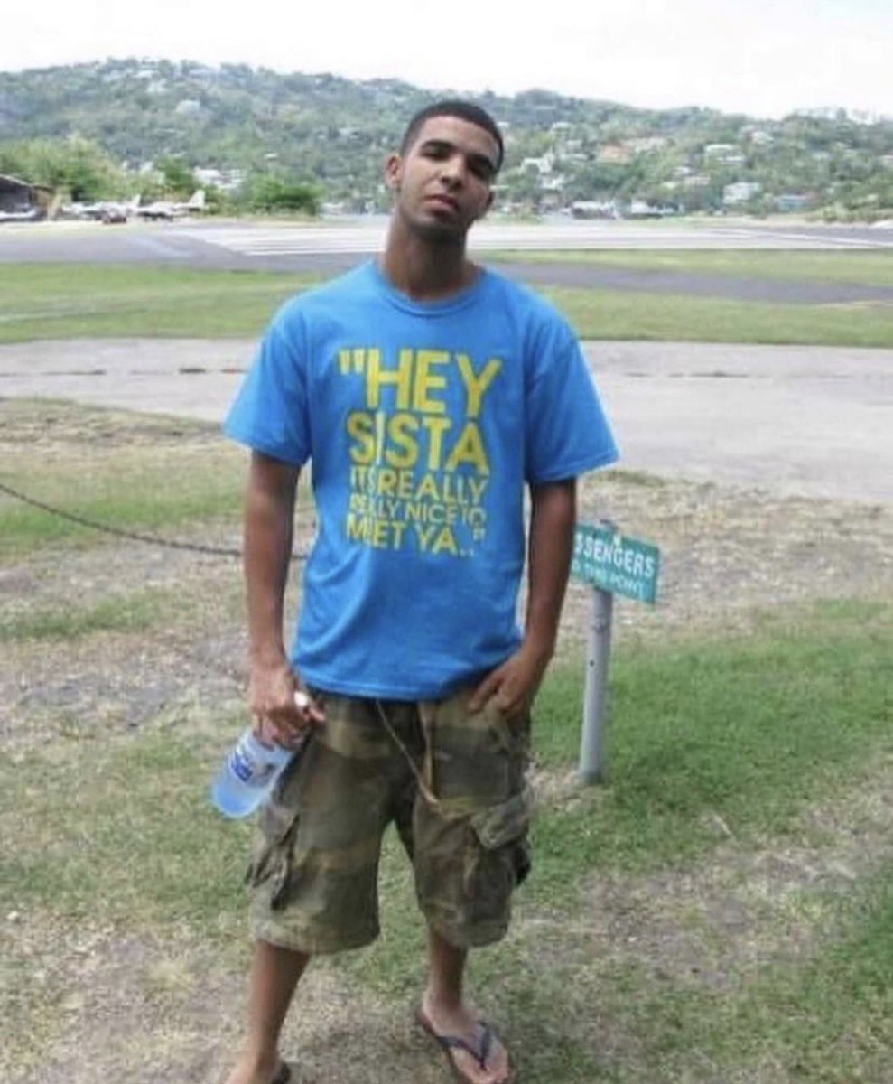 SecondLifeDrake's tweet image. Drake is living proof nothing is unattainable this man literally leveled up every year and can’t be stopped