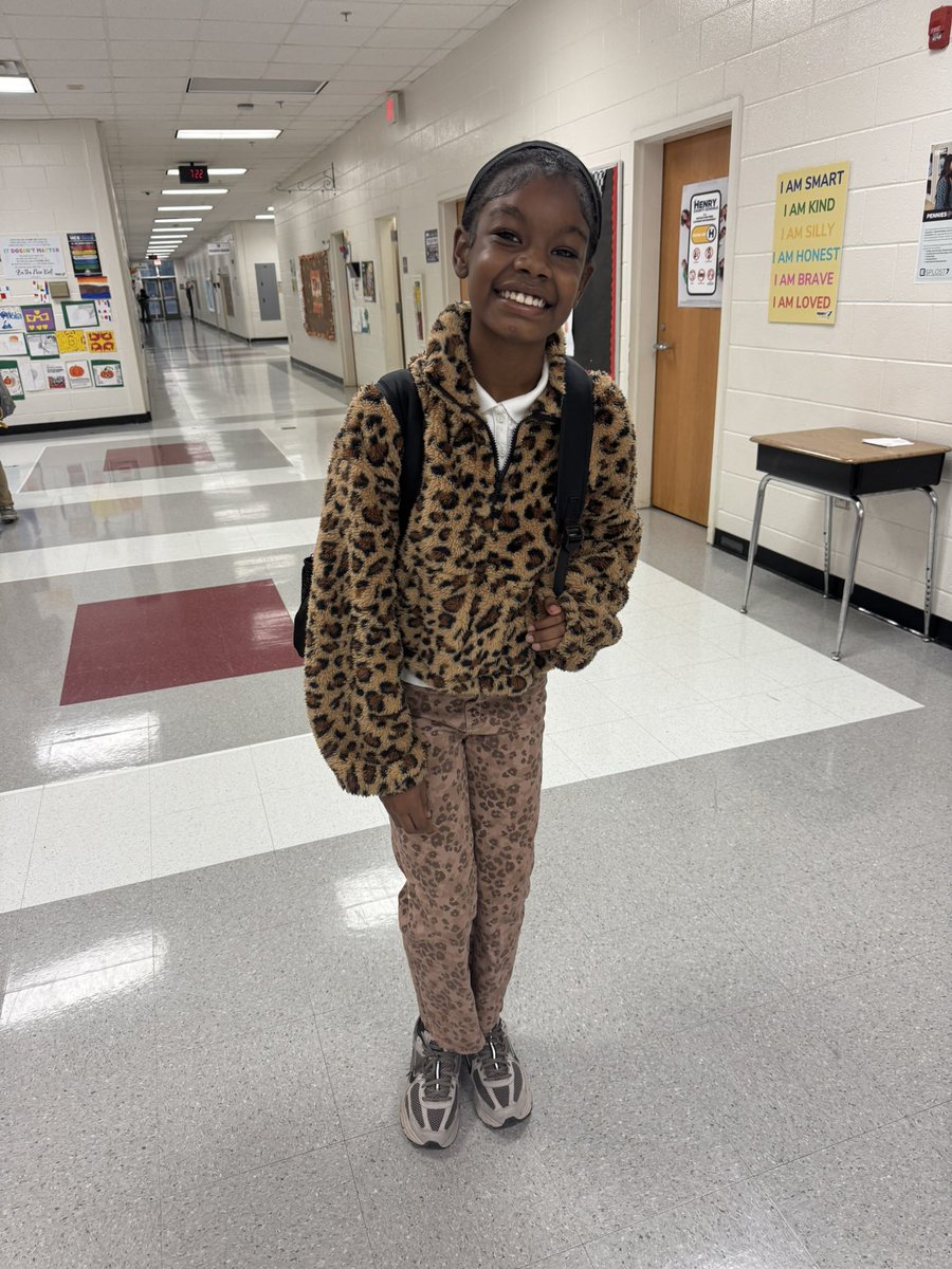 PGE_HCS's tweet image. Late Post: HCS College &amp;amp; Career Readiness Week — Day Four: Wild About College 🐆🐆🐆🐆 Our staff and students rocked their animal print to show they&apos;re ready to chase their dreams! #ThePGEway