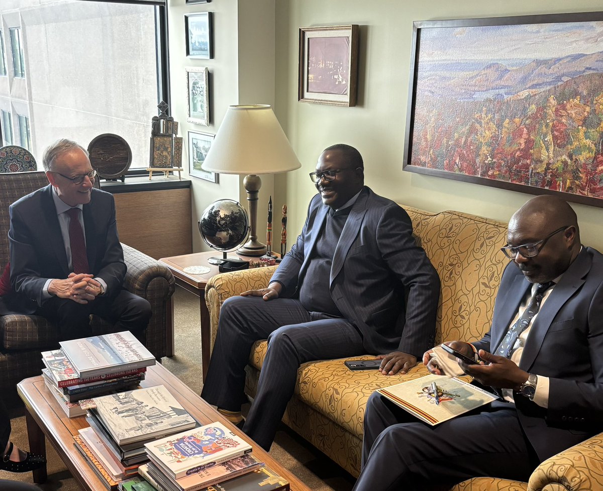 Rob_Oliphant's tweet image. Canada appreciates Uganda’s leadership in refugee integration and advancing regional stability, including through UN and African Union missions. I recently met with Vincent Bagiire, Permanent Secretary to the Ministry of Foreign Affairs of Uganda. We look forward to continued…