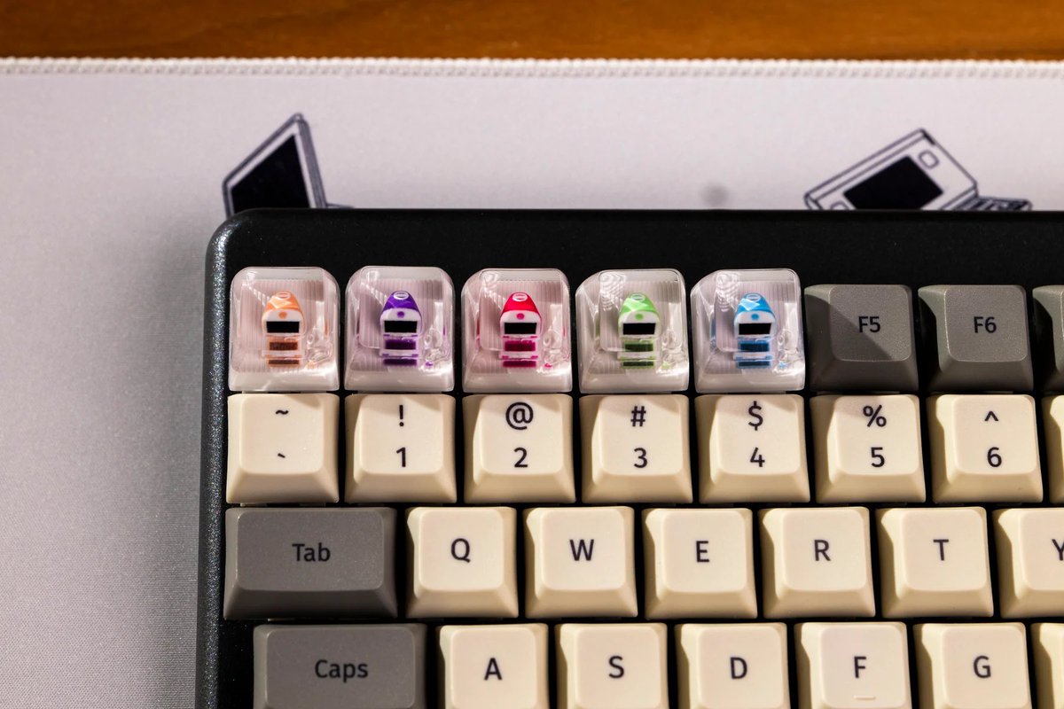 My 128K keycaps are SOLD OUT—but you can still save on the G3!

The 128K keycap are great, but the G3 is next level.

For example: the colored shell is actually transparent and the mouse and keyboard have 50-micron wires (thinner than hair!) attaching to the Mac correctly.