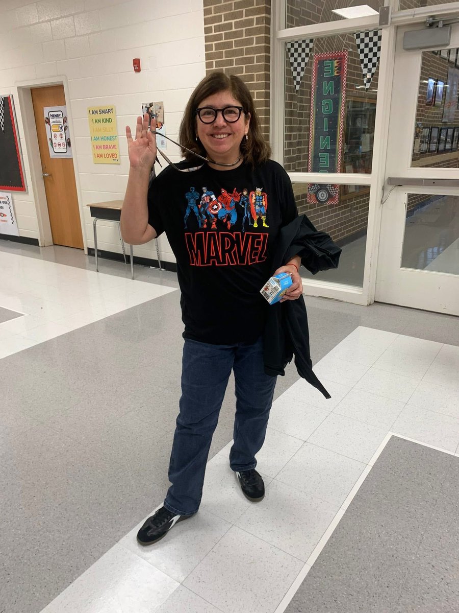 PGE_HCS's tweet image. Late Post: HCS College &amp;amp; Career Readiness Week — Day Five: College is SUPER! 🦸‍♂️🎓
Our staff and students powered up in their superhero gear and showed they’re ready to soar toward their future! #ThePGEway