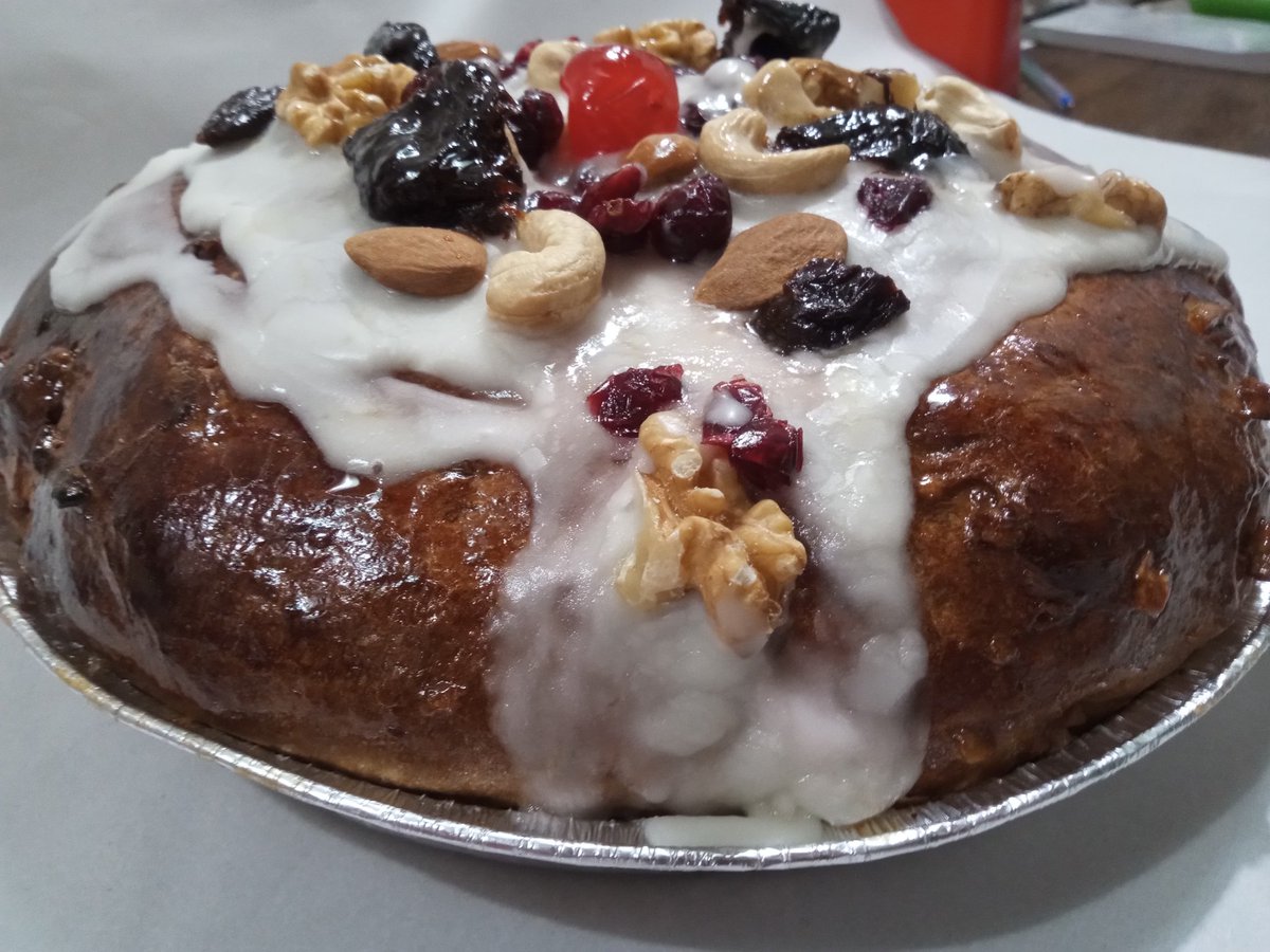 rubenpenalba1's tweet image. Cuando me la trajo me dijo disfrútala mejorate pronto..y cuando estés bien de salud y trabajando ahí hablamos de plata por ahora no te preocupes..ahora  hago otra serie de rifa para el 29 de diciembre así vamos juntando para volver .valor de la rifa $1000 átomo.chile.atado  RT