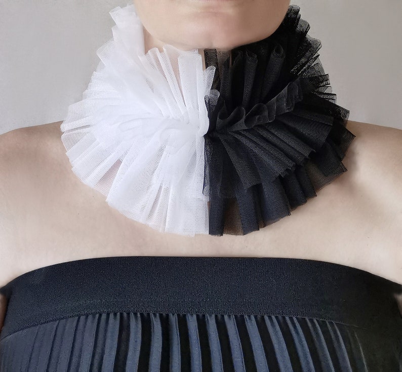 ElyseeartD's tweet photo. Black & white todayβ¦ but what color duo would you love to see next? Give me your boldest ideas πͺπ
This collar is ready to ship - https://t.co/yhDW4eS2b9
#elyseeart #boldjewelry
#shopthestyle #ruffcollar
#fashionaccessories #handmadefashion #avantgarde #collardesign https://t.co/52tSgtvuKO