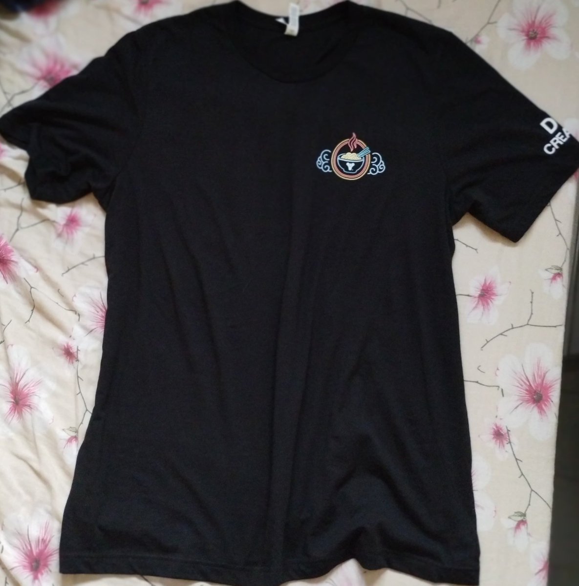 TheVanguardBR's tweet image. Devidamente equipado com esse novo torso exótico, cortesia da @Bungie e @gamesight. #D2Creator