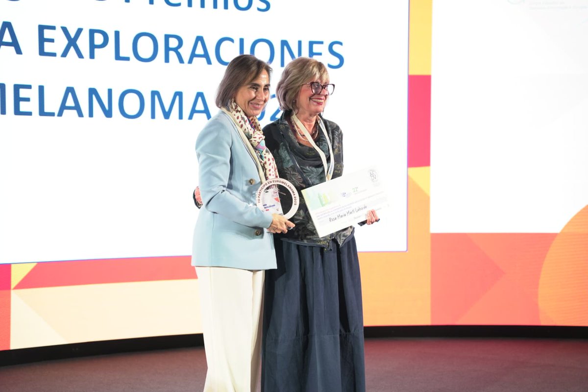 aedv_es's tweet photo. Durante la 37ª reunión del GEDOC celebrada en Barcelona se ha hecho entrega de los Premios CAMPAÑA EXPLORACIONES EUROMELANOMA 2025

#Gedoc2025 #Aedvcontigo https://t.co/Ri4uCsOuXD