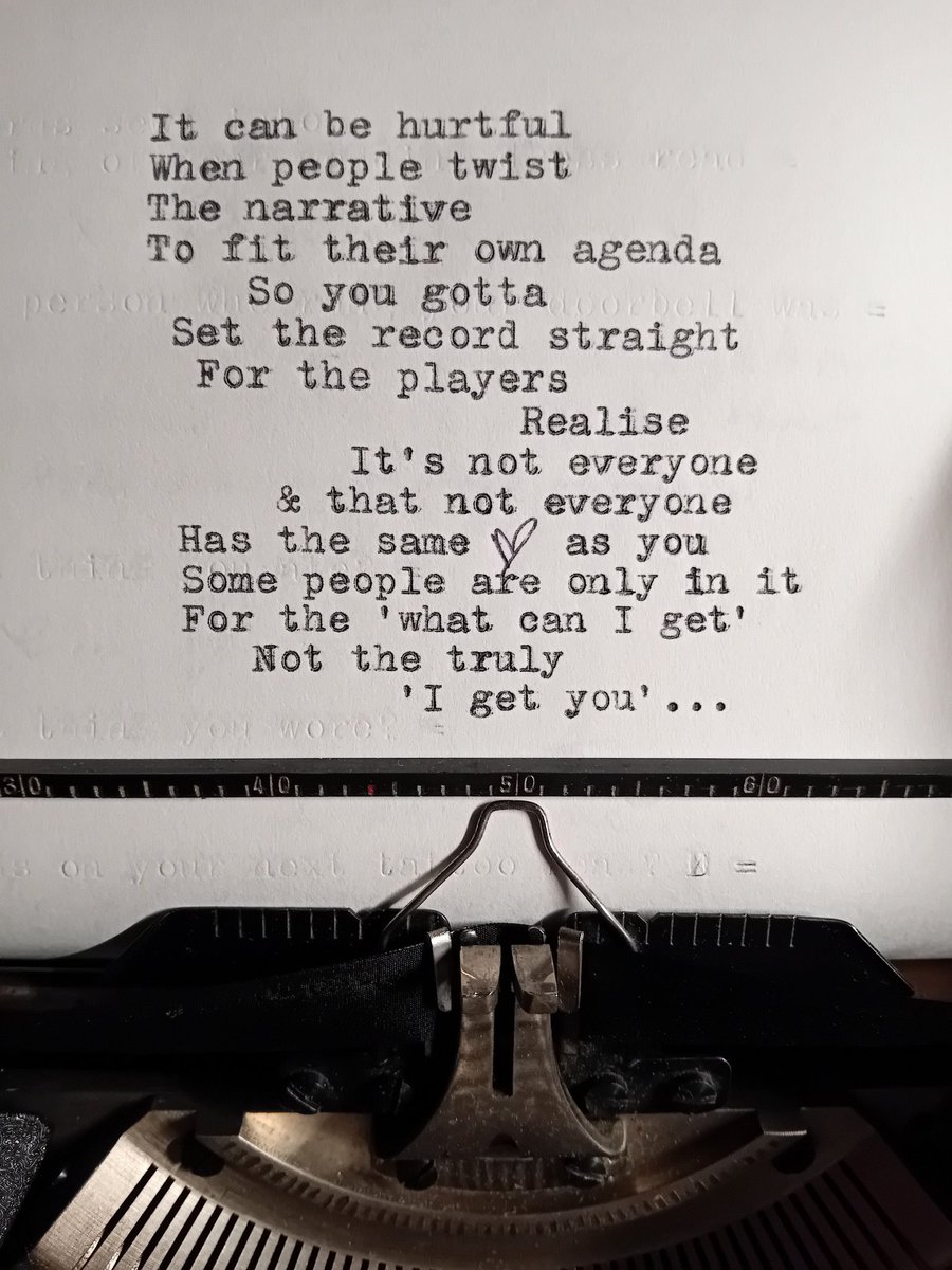 EmmaRugg's tweet image. On having a strong 🖤... #typewriter #typewritten