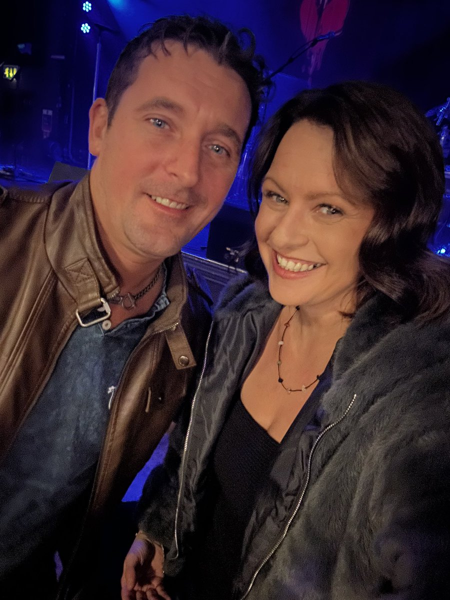 Friday night = Date Night 🤍