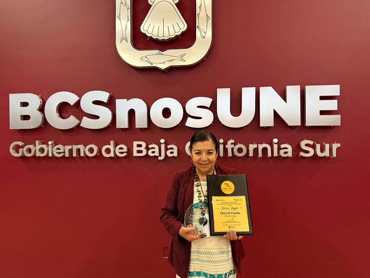 🏅¡Logro nacional! 1° en reducción de deserción escolar y 3° en aumento de matrícula 2024-2025. Gracias al liderazgo y compromiso del personal, fortalecemos la educación y el crecimiento de nuestra juventud.
#PorAmorAPuebla #PensarEnGrande #CECyTEPuebla #HazloEnGrande