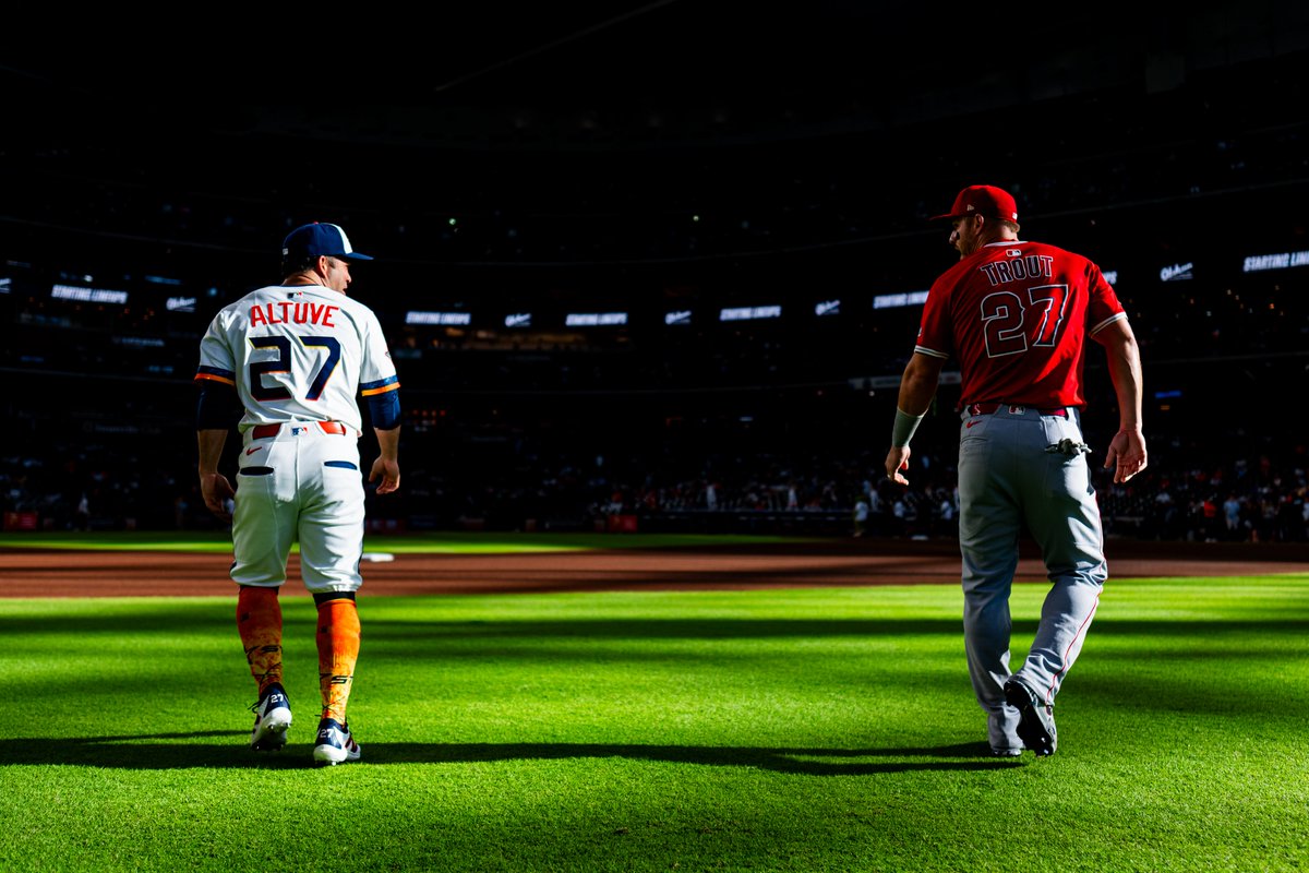 astros's tweet photo. HOME RUNS VS LIGHT | ROUND 3 https://t.co/HQvkL7JVOl
