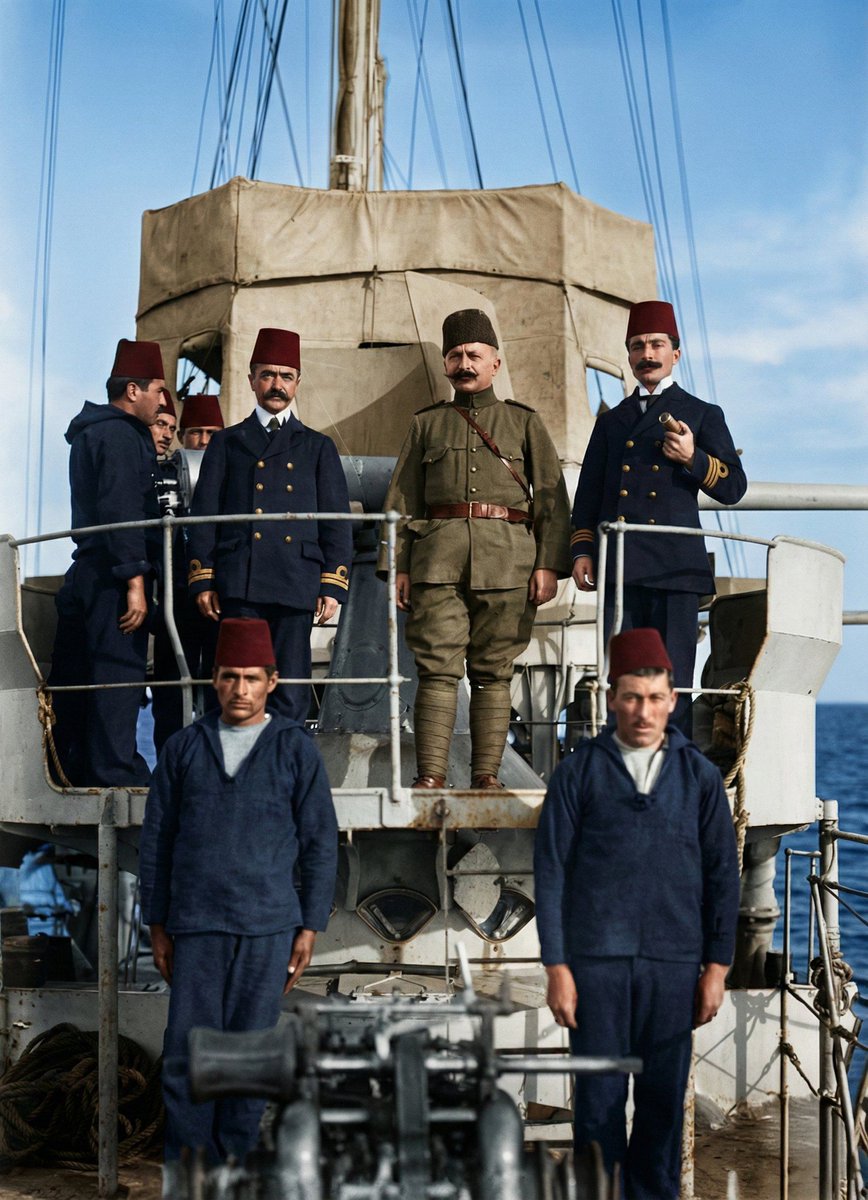 ConflictTR's tweet image. 🔴 Çöl Kaplanı Fahreddin Paşa’nın fotoğraflarının yapay zeka ile renklendirilmiş halleri.