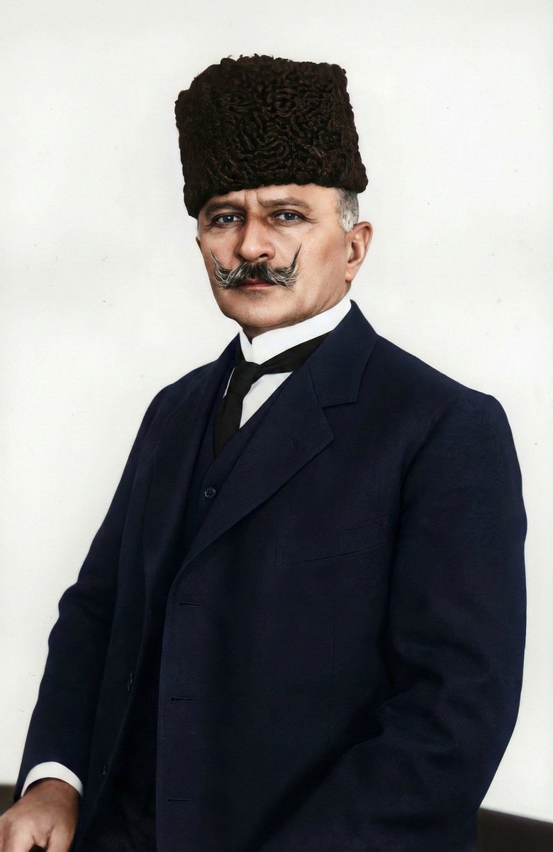 ConflictTR's tweet image. 🔴 Çöl Kaplanı Fahreddin Paşa’nın fotoğraflarının yapay zeka ile renklendirilmiş halleri.