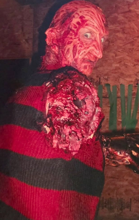 TerrorActo_'s tweet image. Fotos inéditas de Robert Englund como Freddy Krueger durante el rodaje de FREDDY CONTRA JASON.