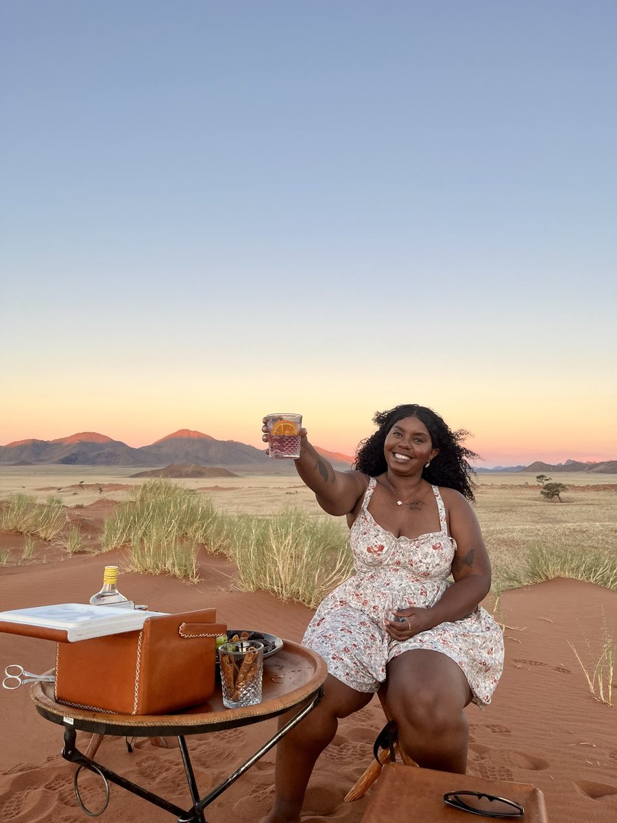 Jhene1of1's tweet image. Such a pretty Auntie girl..🌷💗☺️